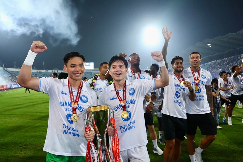 Tin đồn xoay quanh việc đổi tên đội bóng